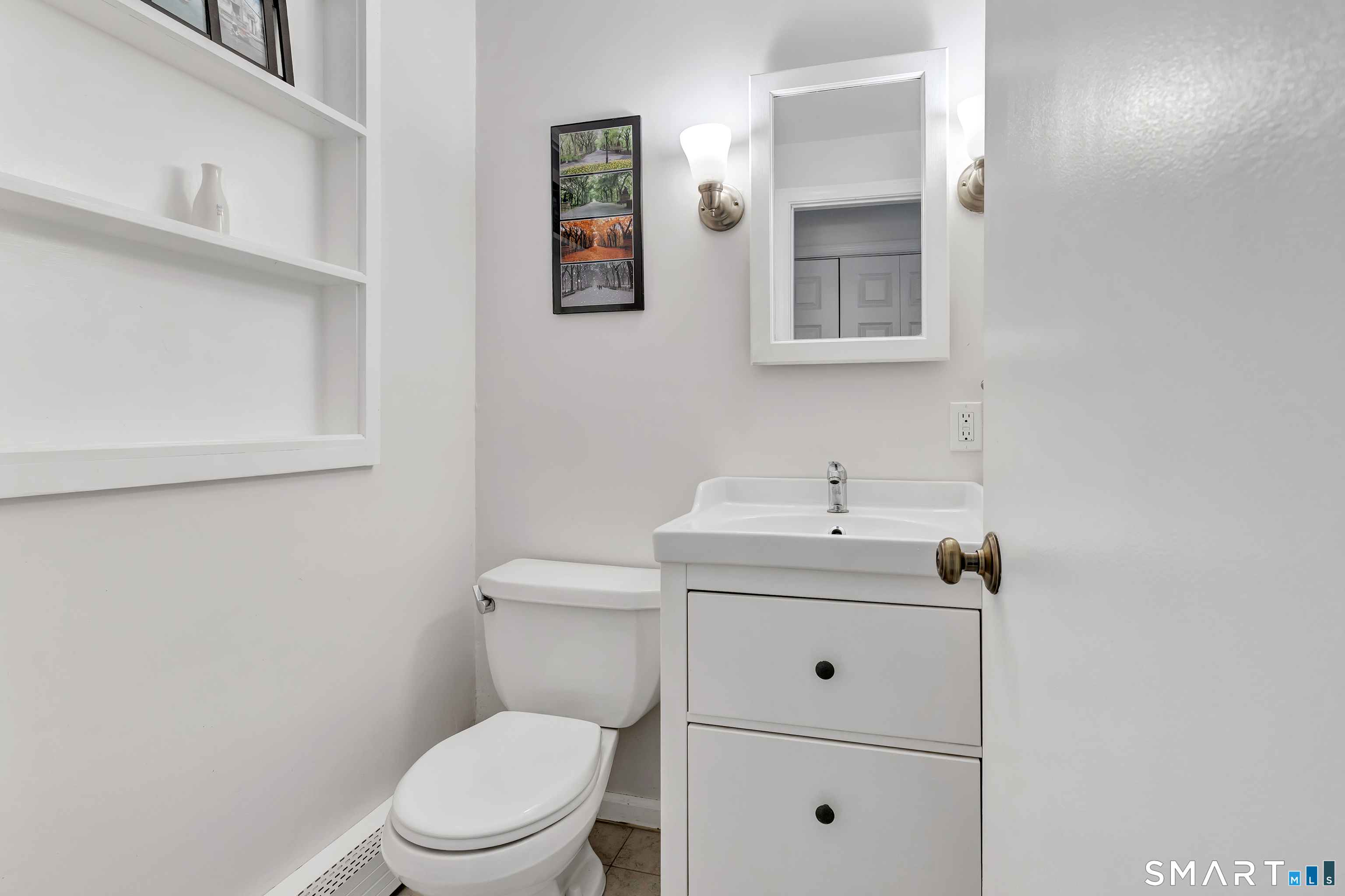 76 Greenbrier Road Trumbull, CT 06611 - Photo 17 of 38