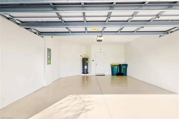 a view of a tennis court