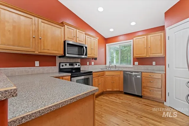 $389,000 | 214 Northeast Cisco Court, Mountain Home, ID 83647