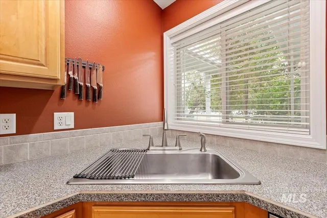 $389,000 | 214 Northeast Cisco Court, Mountain Home, ID 83647