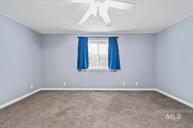 $389,000 | 214 Northeast Cisco Court, Mountain Home, ID 83647