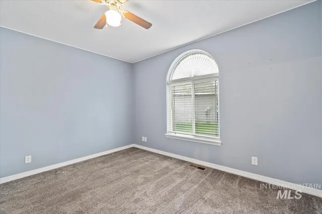 $389,000 | 214 Northeast Cisco Court, Mountain Home, ID 83647