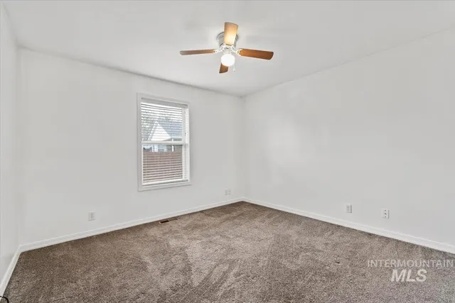 $389,000 | 214 Northeast Cisco Court, Mountain Home, ID 83647