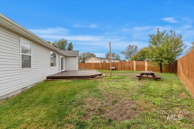 $389,000 | 214 Northeast Cisco Court, Mountain Home, ID 83647