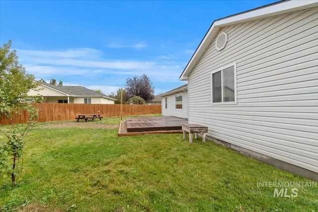 $389,000 | 214 Northeast Cisco Court, Mountain Home, ID 83647