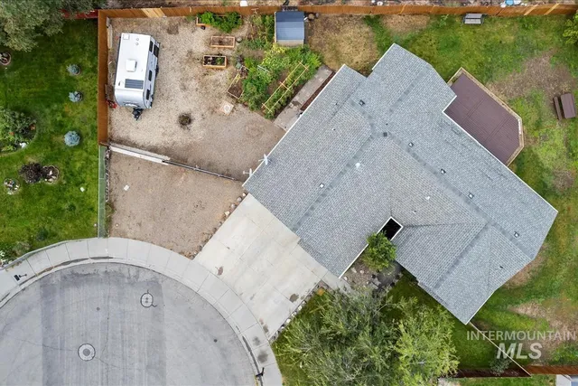 $389,000 | 214 Northeast Cisco Court, Mountain Home, ID 83647