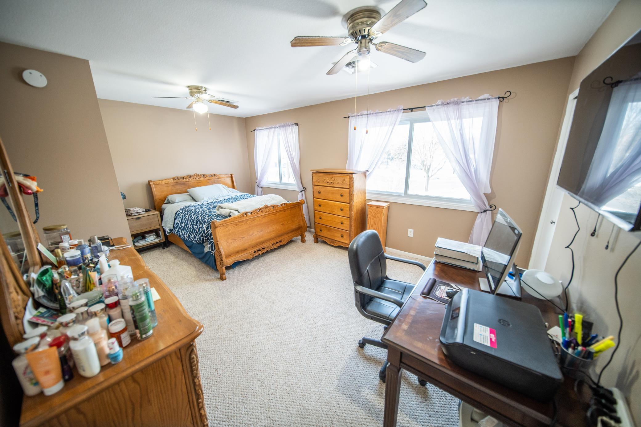 907 40th Street Northwest Rochester, MN 55901 - Photo 22 of 59