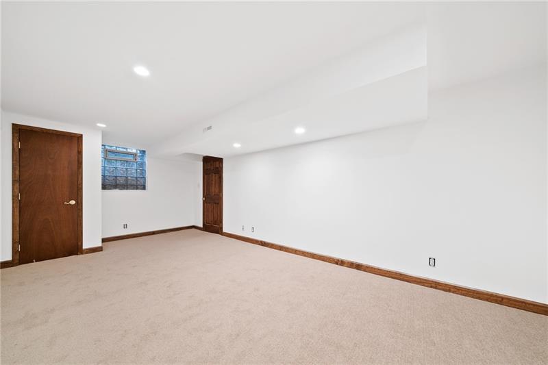 4700 Old Boston Road Pittsburgh, PA 15227 - Photo 22 of 25 Gallery Image 22
