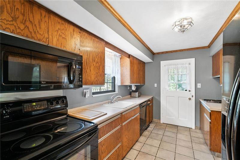 4700 Old Boston Road Pittsburgh, PA 15227 - Photo 7 of 25 Gallery Image 7