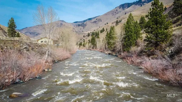 $460,000 | 302 Old Pollock Road, Riggins, ID 83549