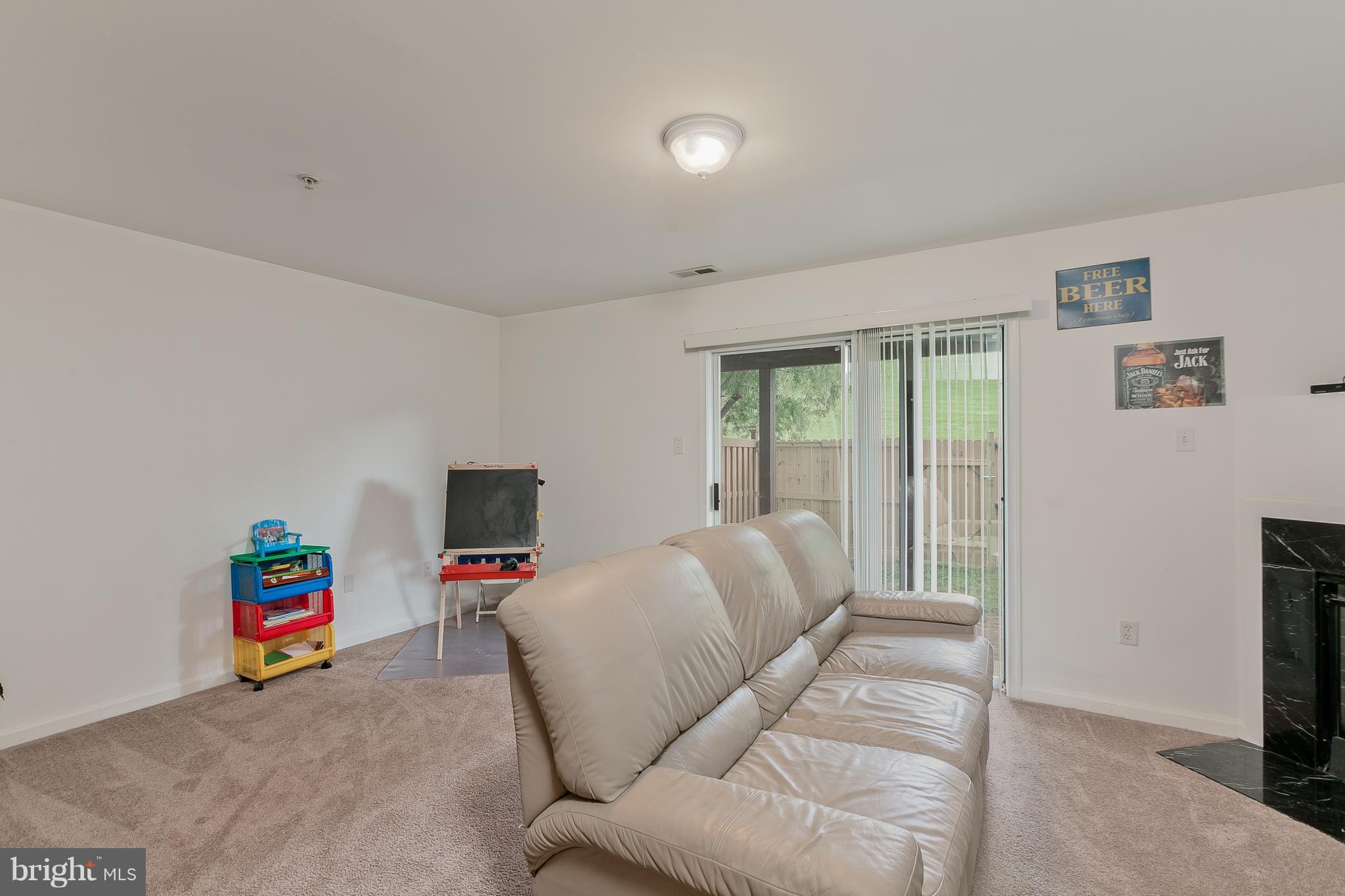 119 Eagles Ridge Smithsburg, MD 21783 - Photo 6 of 28 Family Room