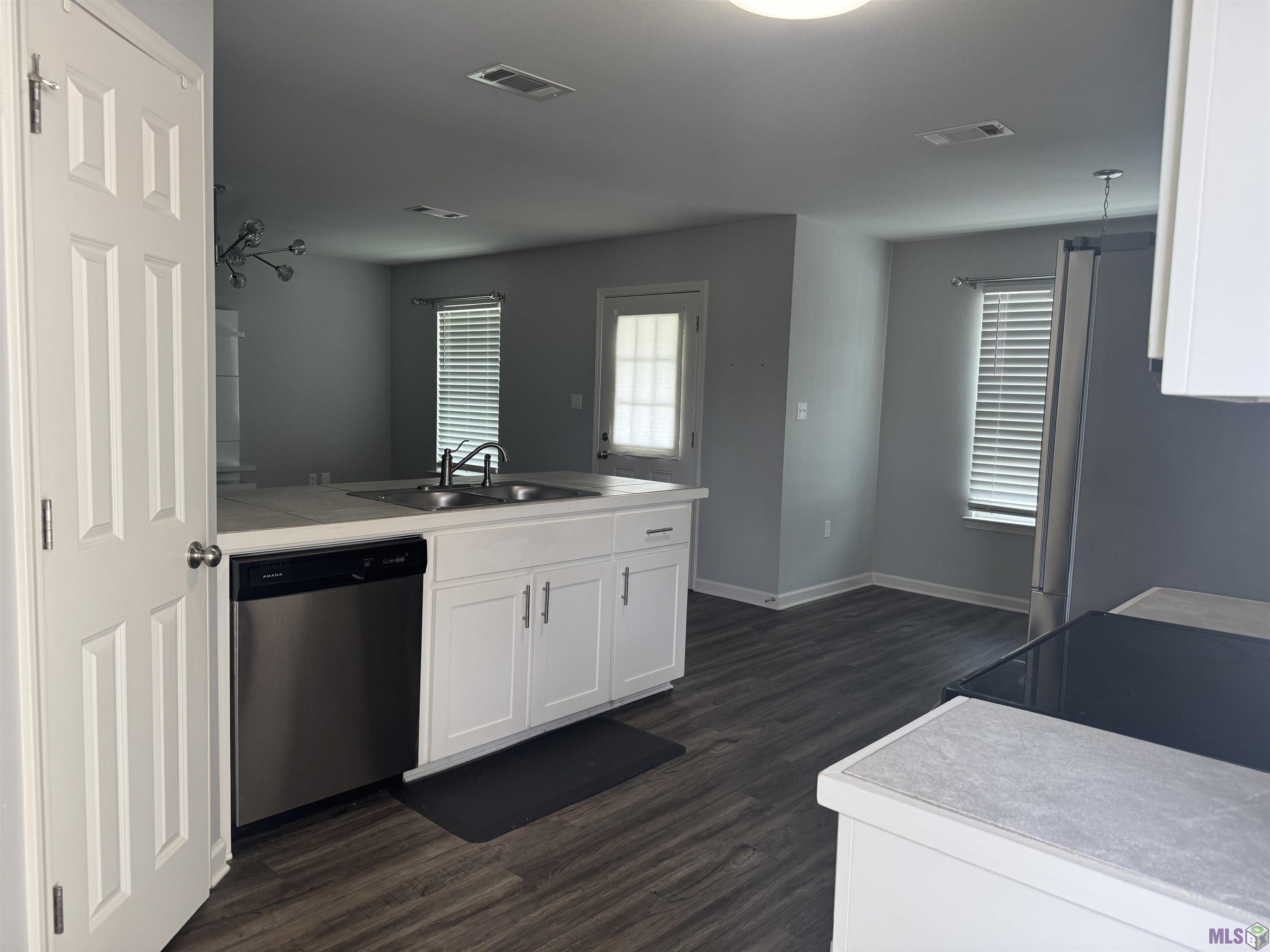 1501 Ravier Lane Sunshine, LA 70780 - Photo 4 of 15
