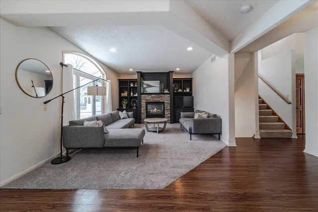 $525,000 | 309 Arabian Drive, Jordan, MN 55352