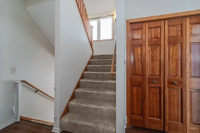 $525,000 | 309 Arabian Drive, Jordan, MN 55352