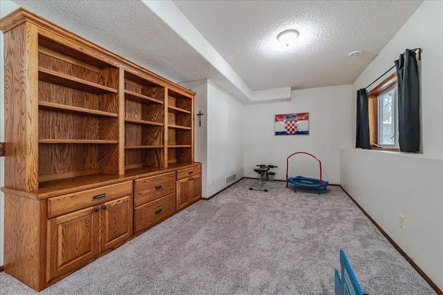 $525,000 | 309 Arabian Drive, Jordan, MN 55352