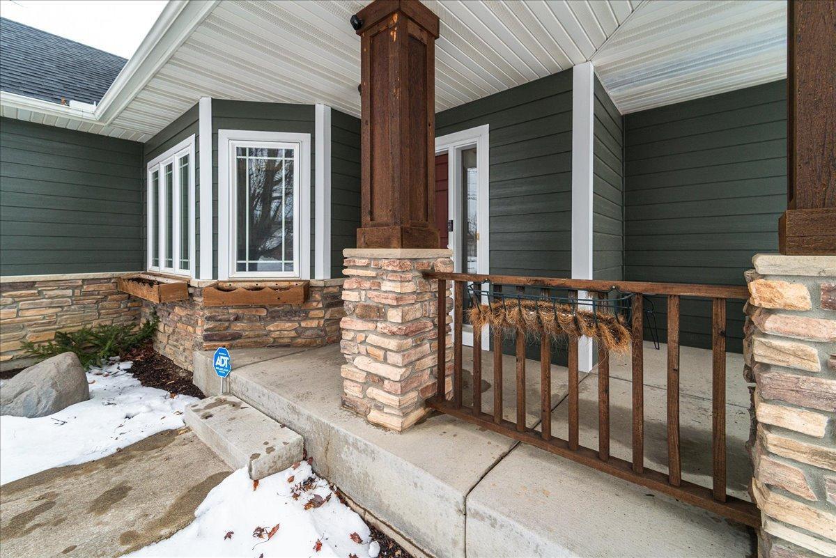 309 Arabian Drive Jordan, MN 55352 - Photo 5 of 71