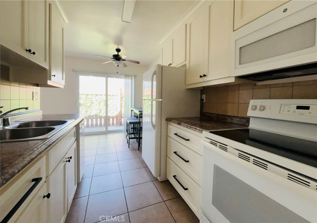 4723 Jackson Street Riverside, CA 92503 - Photo 6 of 20