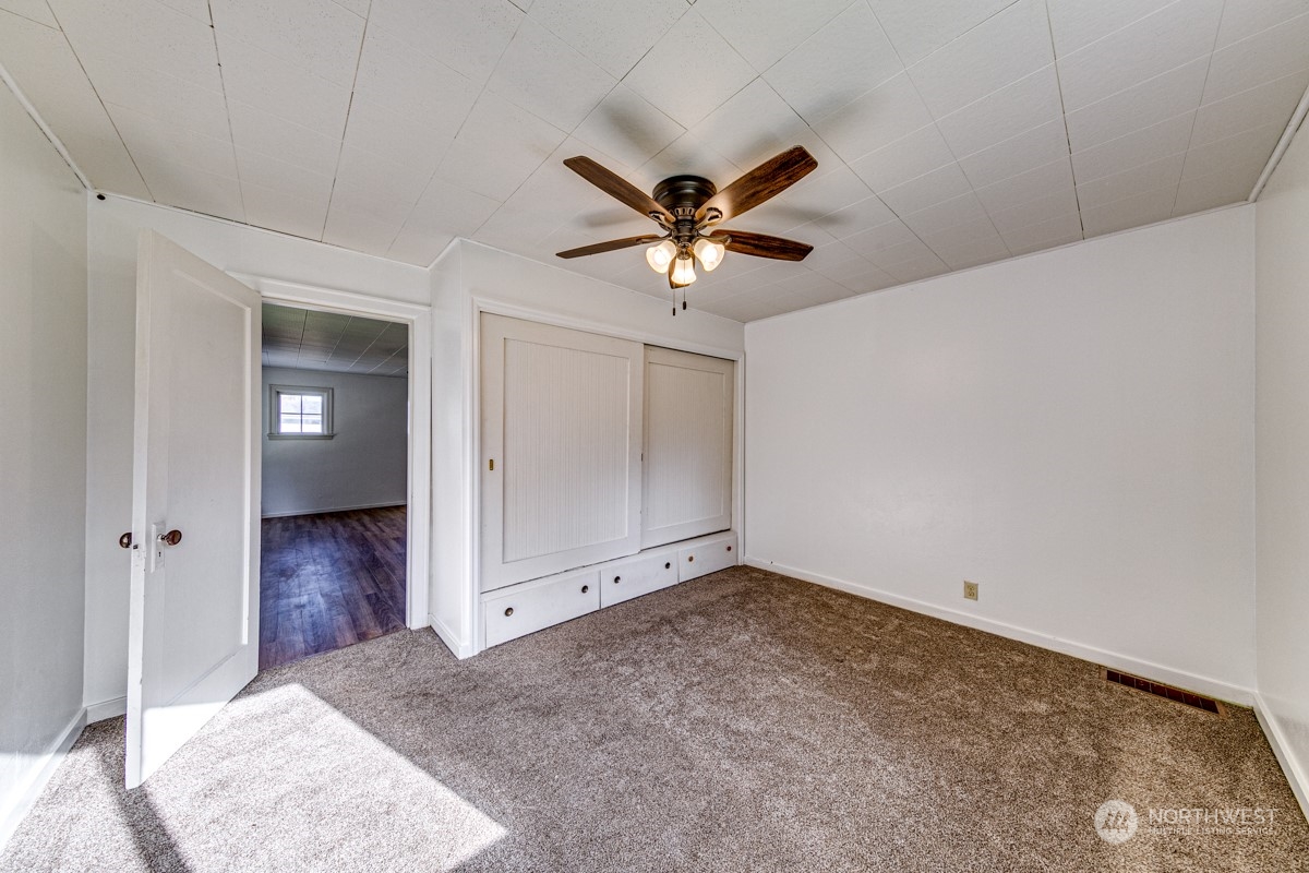 3917 South Mt Angeles Road Port Angeles, WA 98362 - Photo 8 of 34 Gallery Image 8