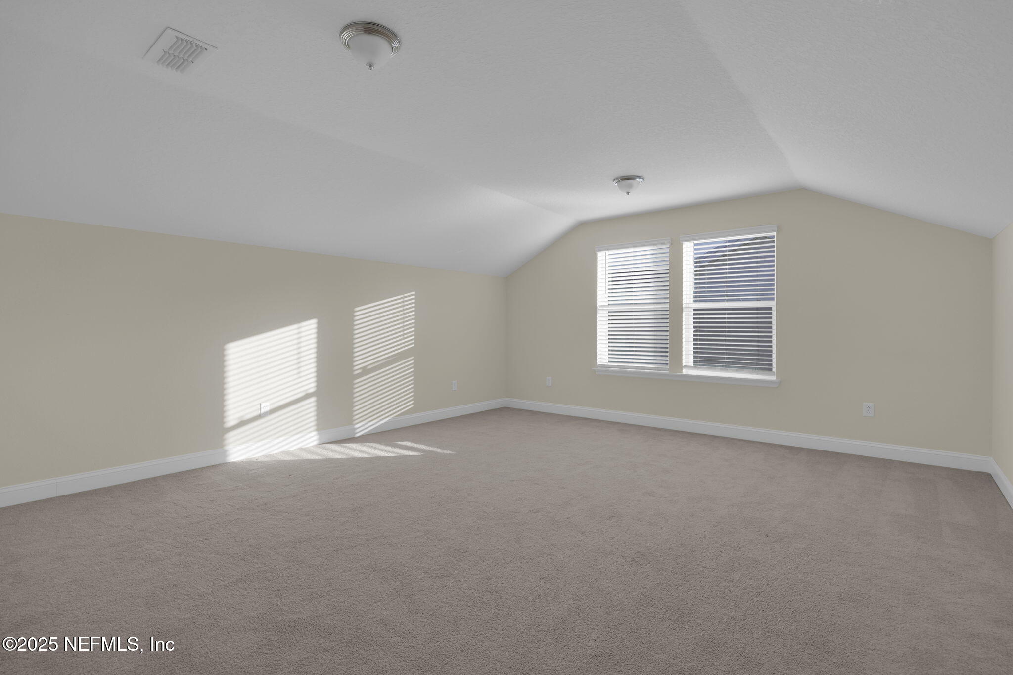 334 Clifton Bay Loop St. Johns, FL 32259 - Photo 30 of 60 an empty room with windows