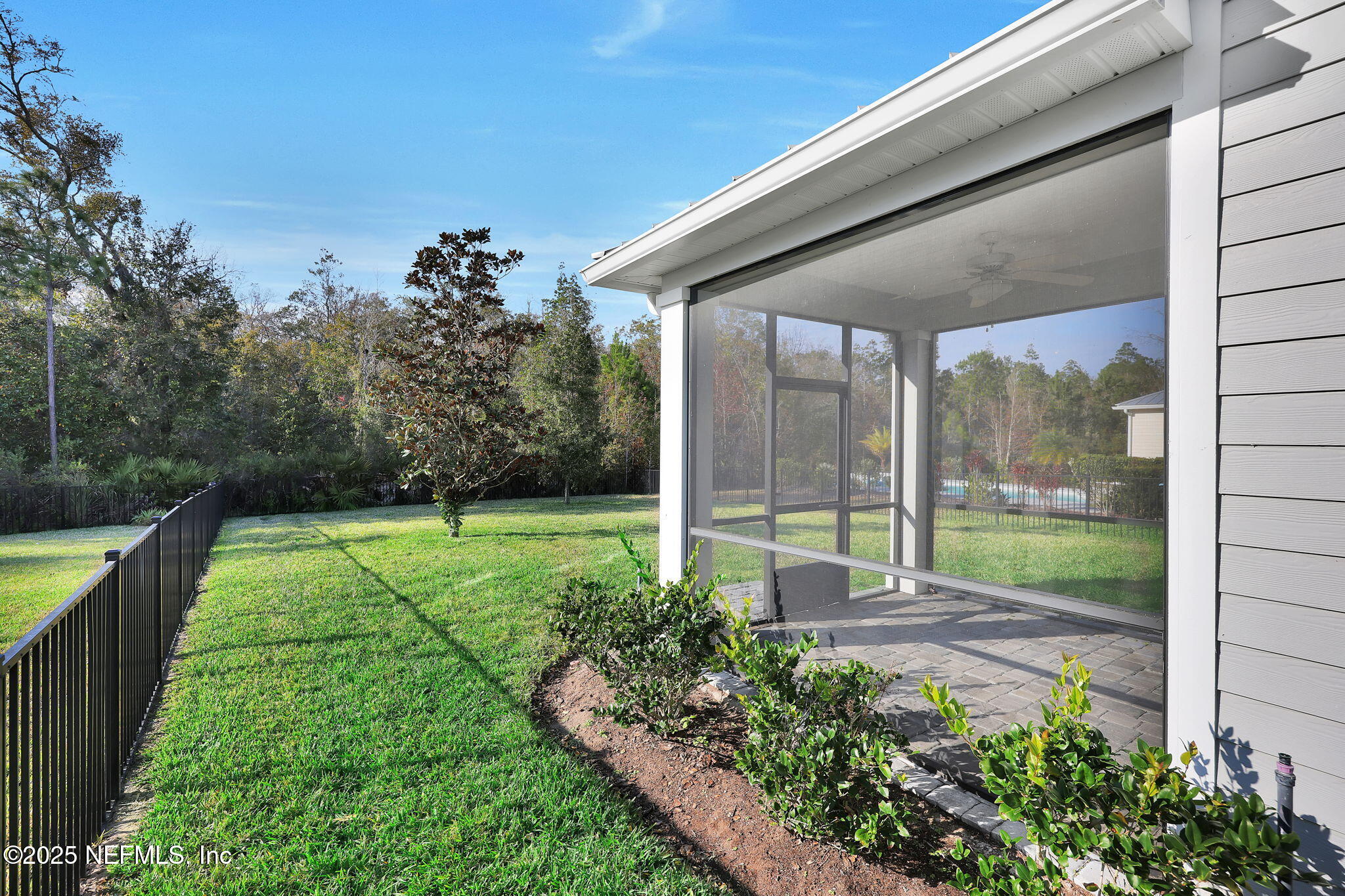 334 Clifton Bay Loop St. Johns, FL 32259 - Photo 33 of 60 a house view with a garden space