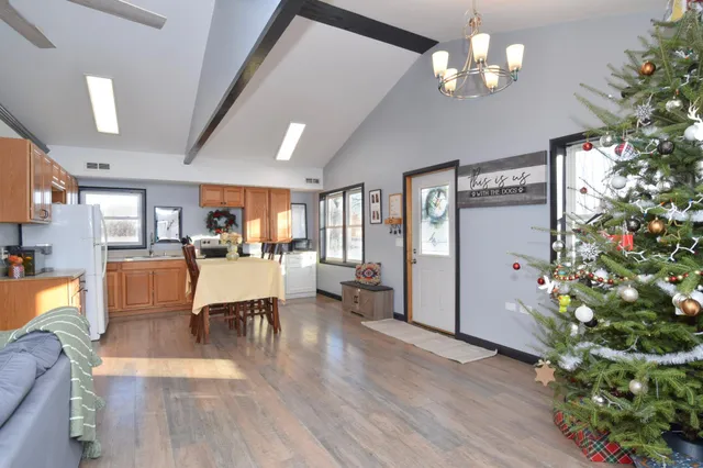 $200,000 | 285 Pokegama Avenue West, Henriette, MN 55036