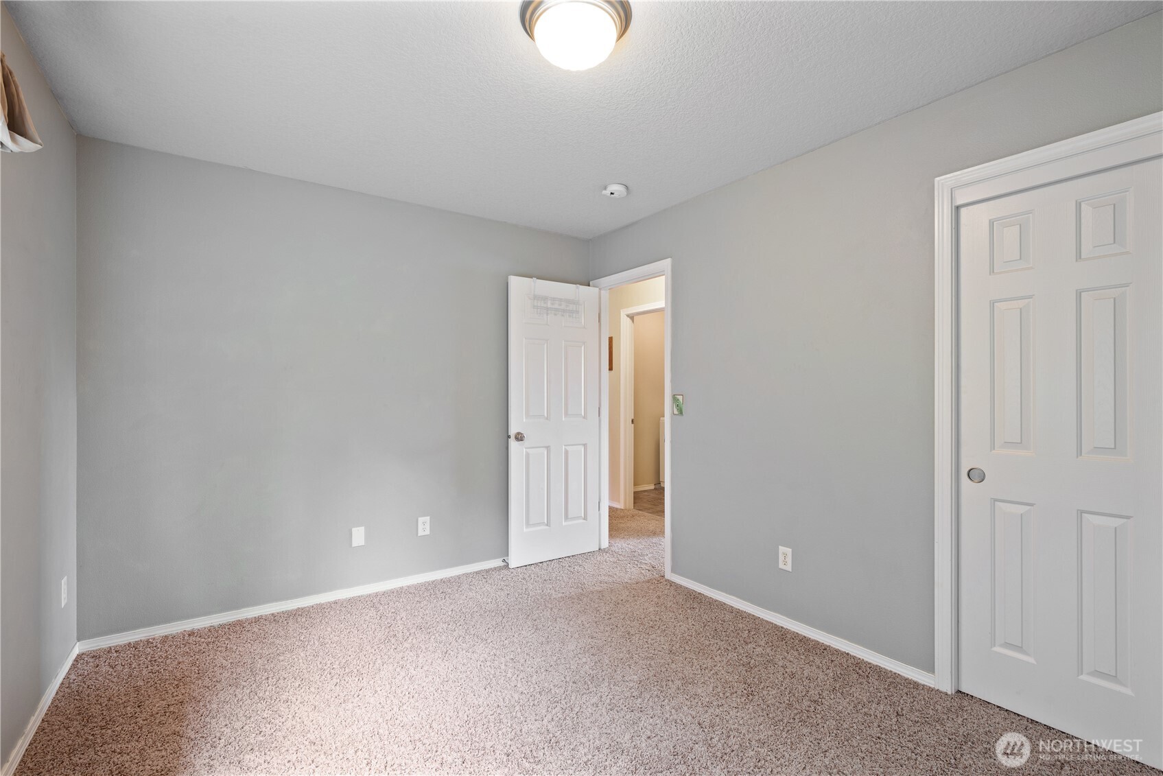 2208 Coal Creek Road Longview, WA 98632 - Photo 25 of 40