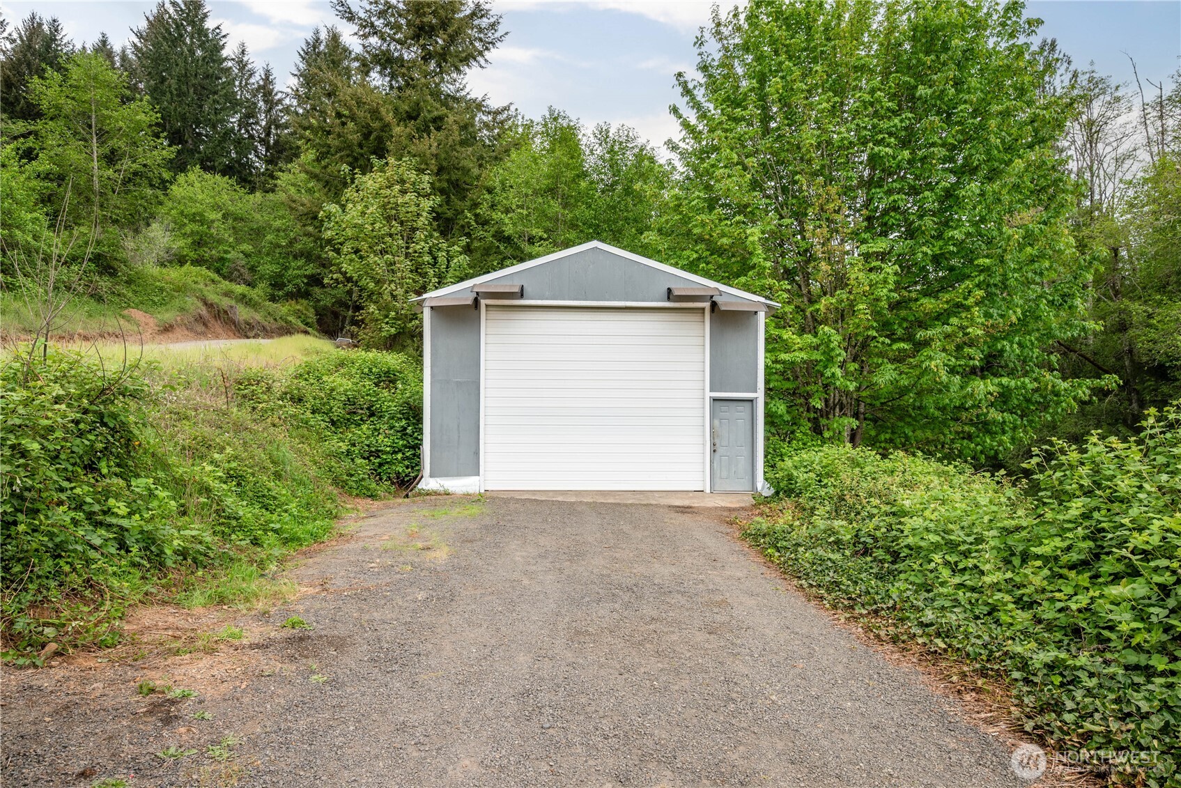 2208 Coal Creek Road Longview, WA 98632 - Photo 36 of 40