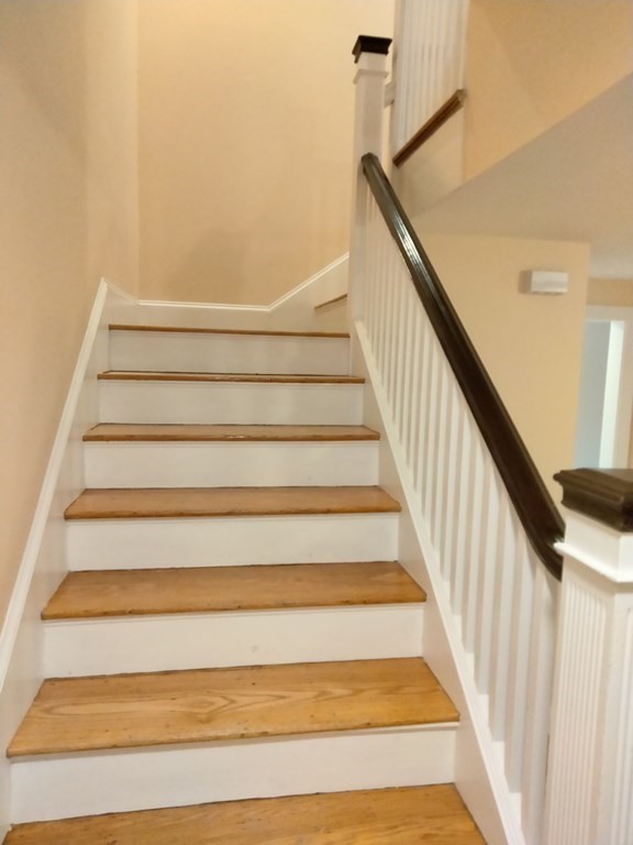 26 Woodleigh Road Dedham, MA 02026 - Photo 33 of 35 a view of entryway