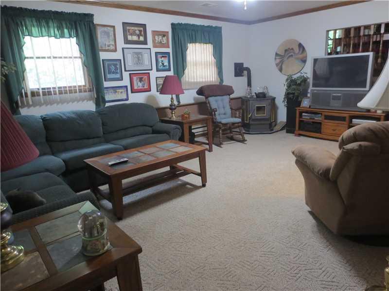 321 Heasley Road Pulaski, PA 16143 - Photo 8 of 22 Family Room.