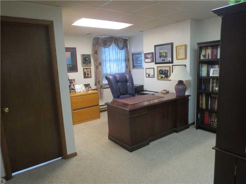 321 Heasley Road Pulaski, PA 16143 - Photo 9 of 22 Studio/Study/Office.