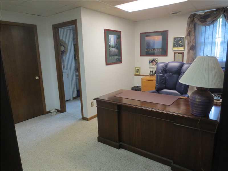321 Heasley Road Pulaski, PA 16143 - Photo 10 of 22 Studio/Study/Office.