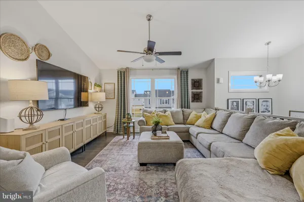 $382,500 | 174 Brant Lane, Martinsburg, WV 25403