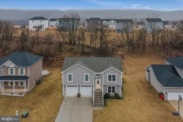 $382,500 | 174 Brant Lane, Martinsburg, WV 25403