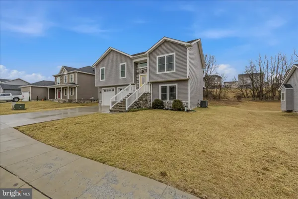 $382,500 | 174 Brant Lane, Martinsburg, WV 25403
