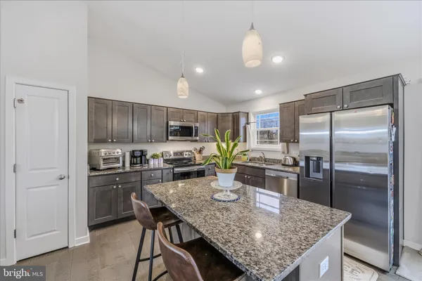 $382,500 | 174 Brant Lane, Martinsburg, WV 25403