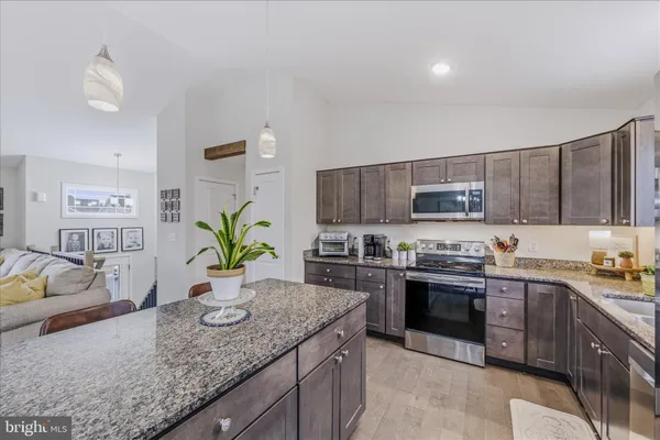 $382,500 | 174 Brant Lane, Martinsburg, WV 25403