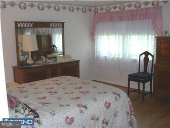 141 Hamilton Road Marlton, NJ 08053 - Photo 6 of 12 Bedroom - Main