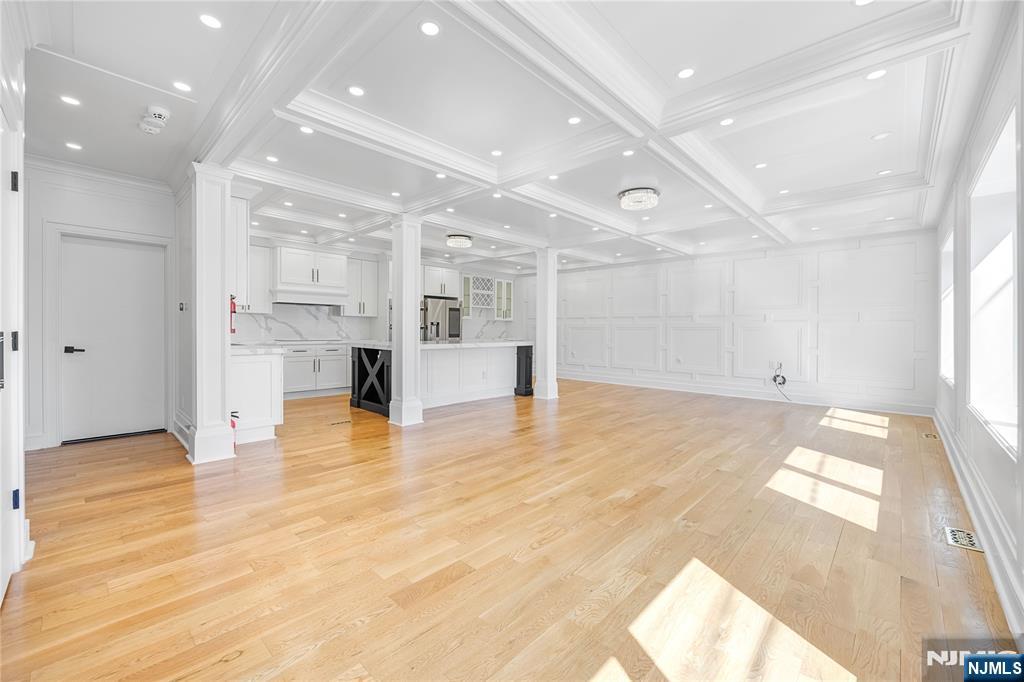 1080 River Road Edgewater, NJ 07020 - Photo 9 of 48