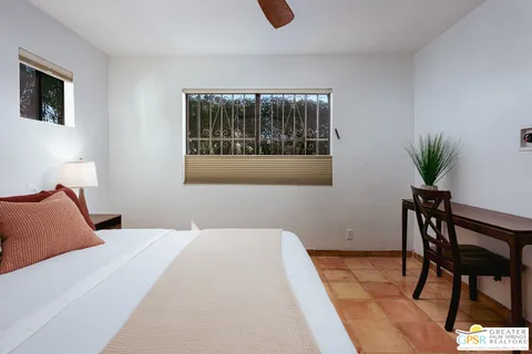 $270,000 | 413 East Via Escuela, Unit 611, Palm Springs, CA 92262