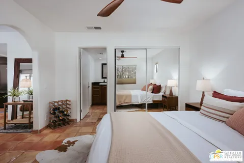 $270,000 | 413 East Via Escuela, Unit 611, Palm Springs, CA 92262