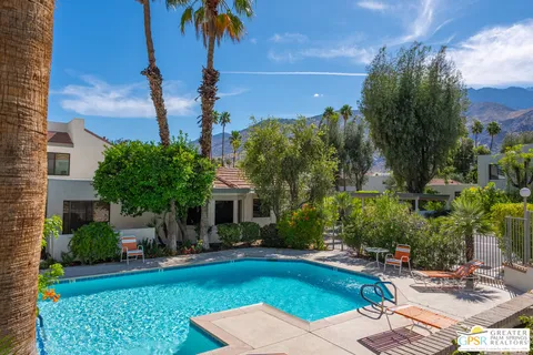 $270,000 | 413 East Via Escuela, Unit 611, Palm Springs, CA 92262