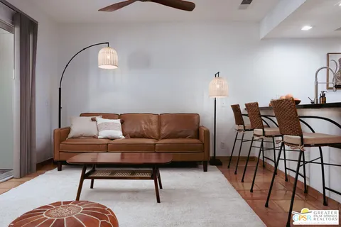 $270,000 | 413 East Via Escuela, Unit 611, Palm Springs, CA 92262