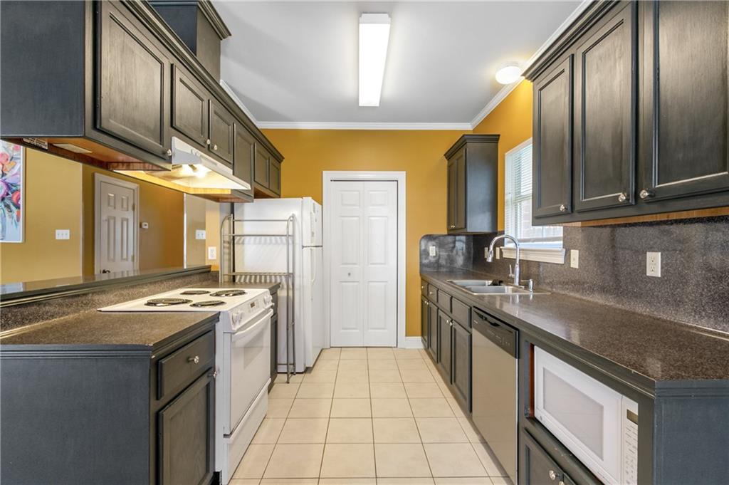 5253 Brightside View Drive, Unit B Baton Rouge, LA 70820 - Photo 5 of 15 Gallery Image 5