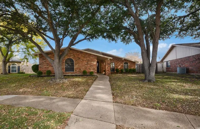 $340,000 | 6316 Jennings Drive, The Colony, TX 75056