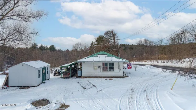 $255,000 | 3921 Highway 20, Schodack, NY 12123