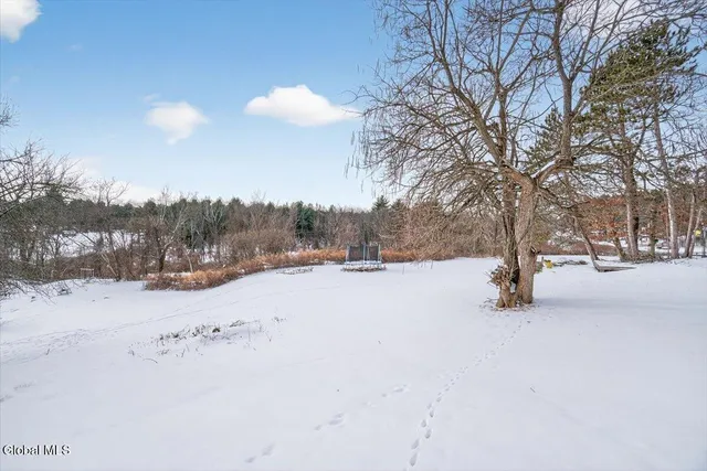 $255,000 | 3921 Highway 20, Schodack, NY 12123