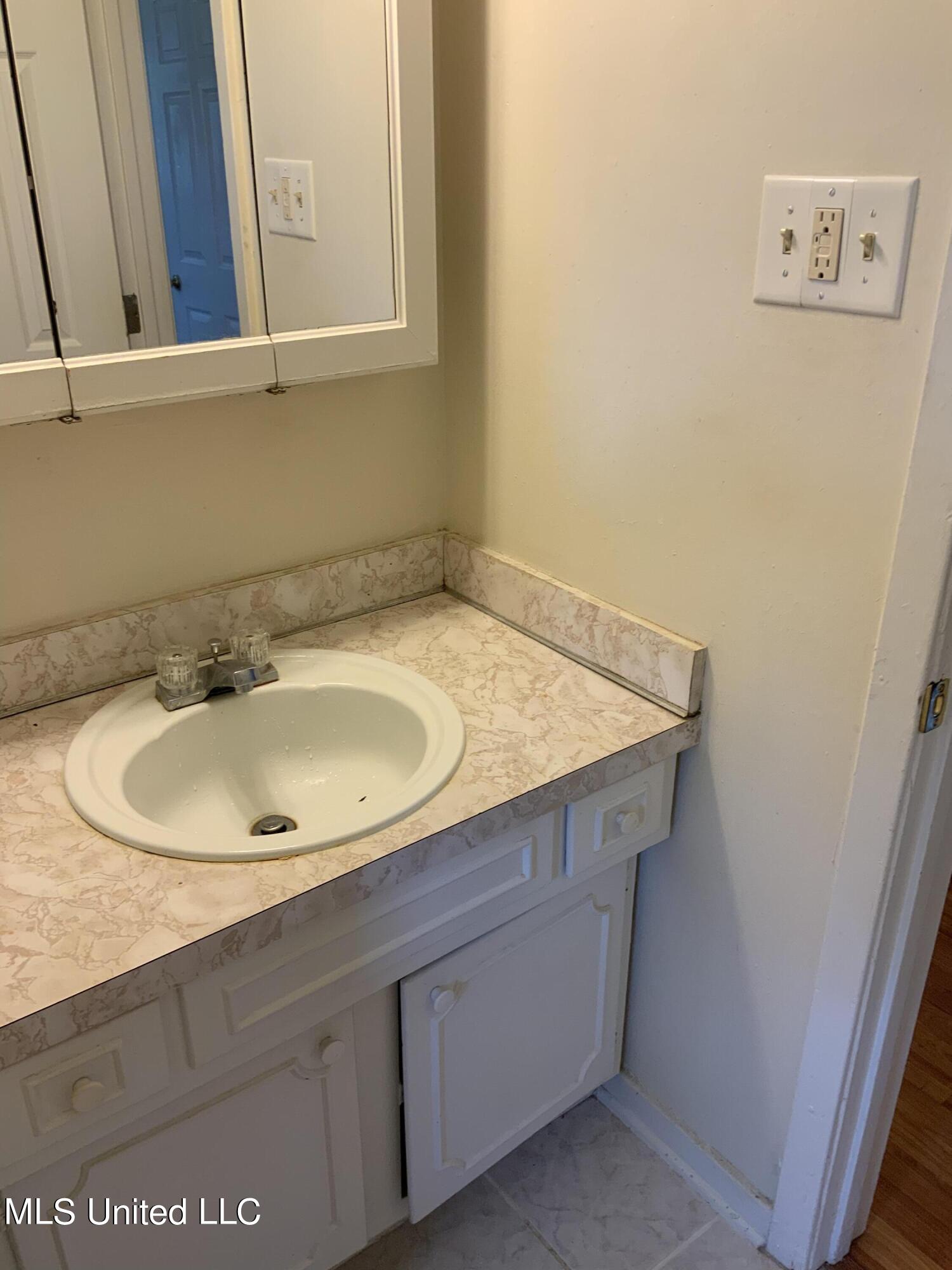 6505 Columbus Circle Ocean Springs, MS 39564 - Photo 14 of 18 35FC0F25-80E2-4548-9063-239732D37B21