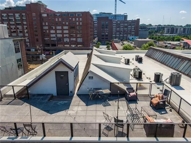 a picture of city view