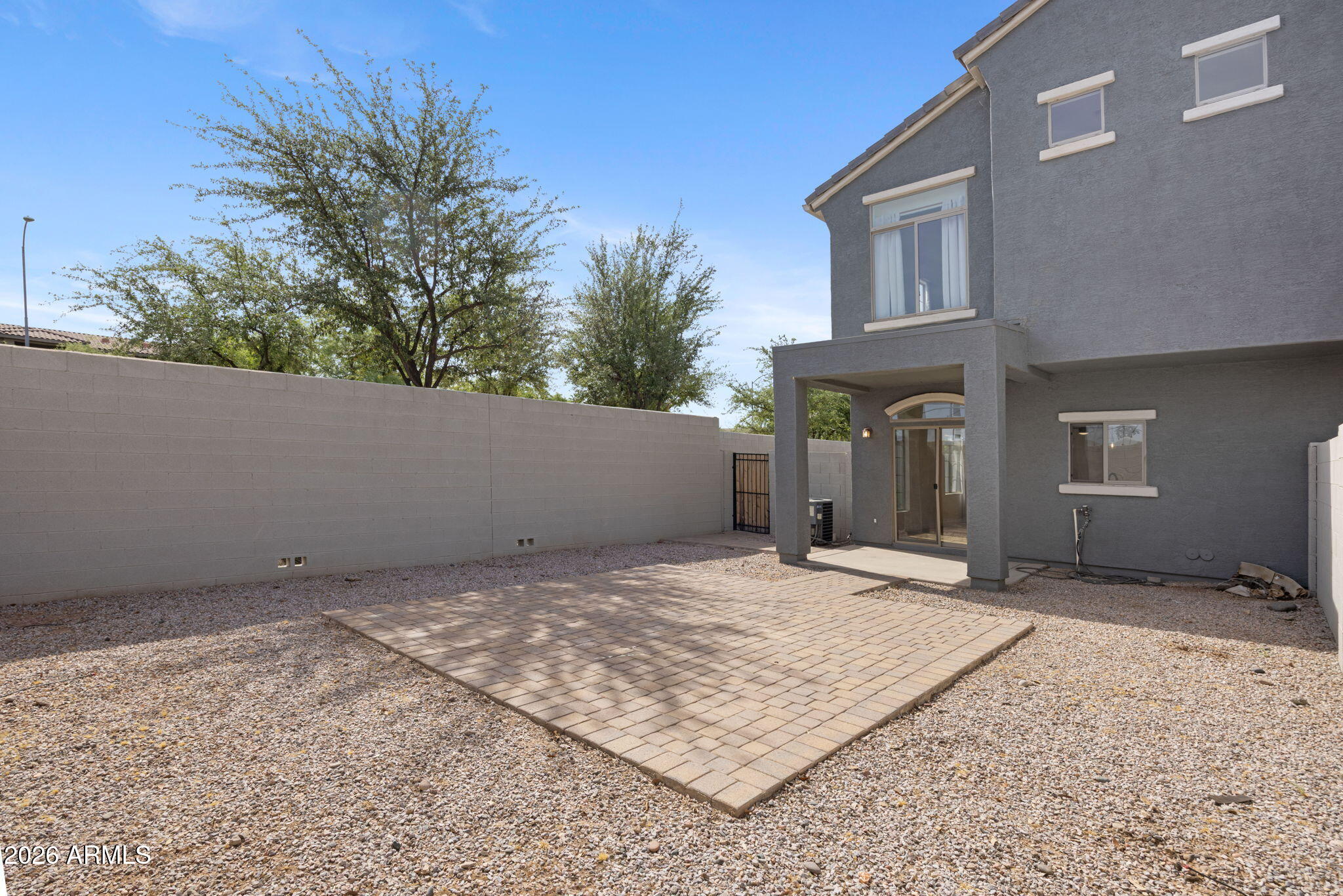 280 South Evergreen Road, Unit 1368 Tempe, AZ 85288 - Photo 30 of 42 a backyard of a house