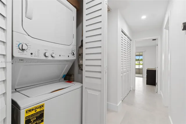 a view of washer and dryer in a room